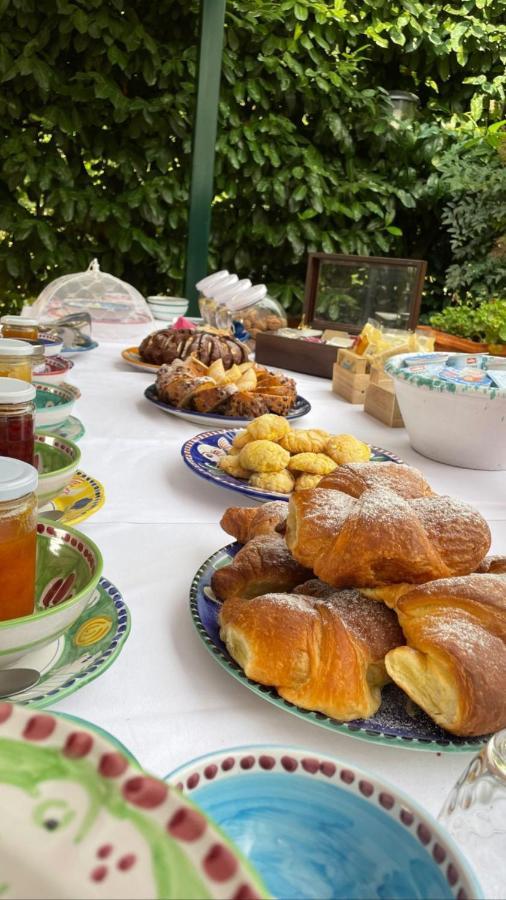 Casa Rosaria Amalfi Coast Bed and Breakfast Vietri Exteriör bild